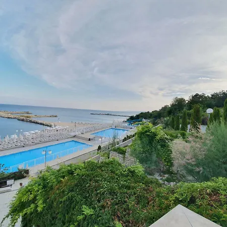 New Blacksea Lighthouse Golf 别墅 巴尔奇克